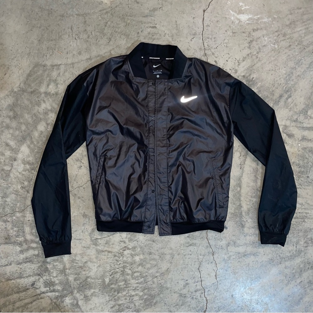 Nike Women’s Wind Breaker